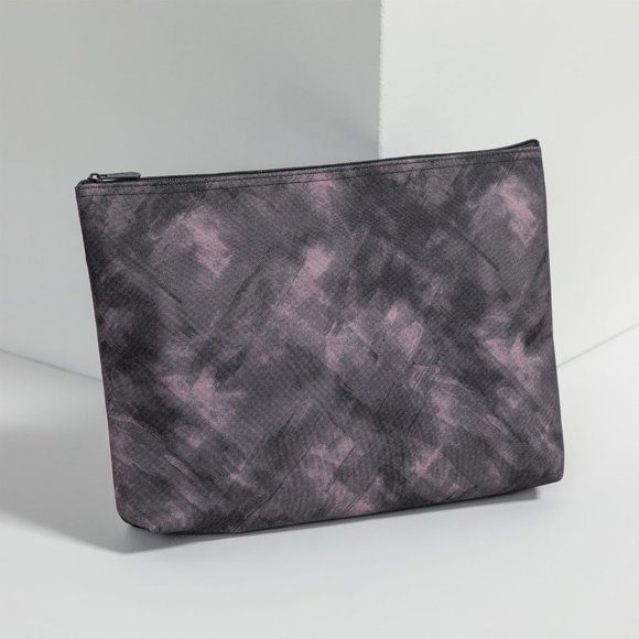 thirtyone Office Nwt Thirtyone Zipper Pouch In Dusty Smoke Poshmark